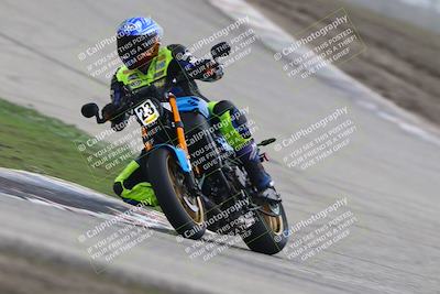 media/Nov-29-2025-TrackDaz (Sat) [[10ae2d9bce]]/A Group/Session 3 (Outside Grapevine)/